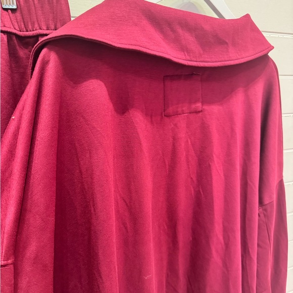 Red Lounge Set - Picture 9 of 9